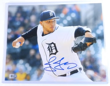 8X10 Signed Joe Jimenez