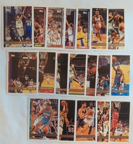 TOPPS Basketball Mixed Teams Lot Of 19