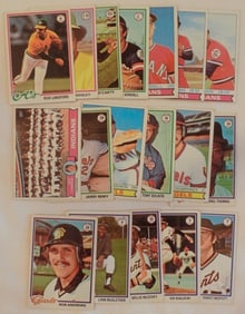 TOPPS Mixed Baseball Lot Of 18