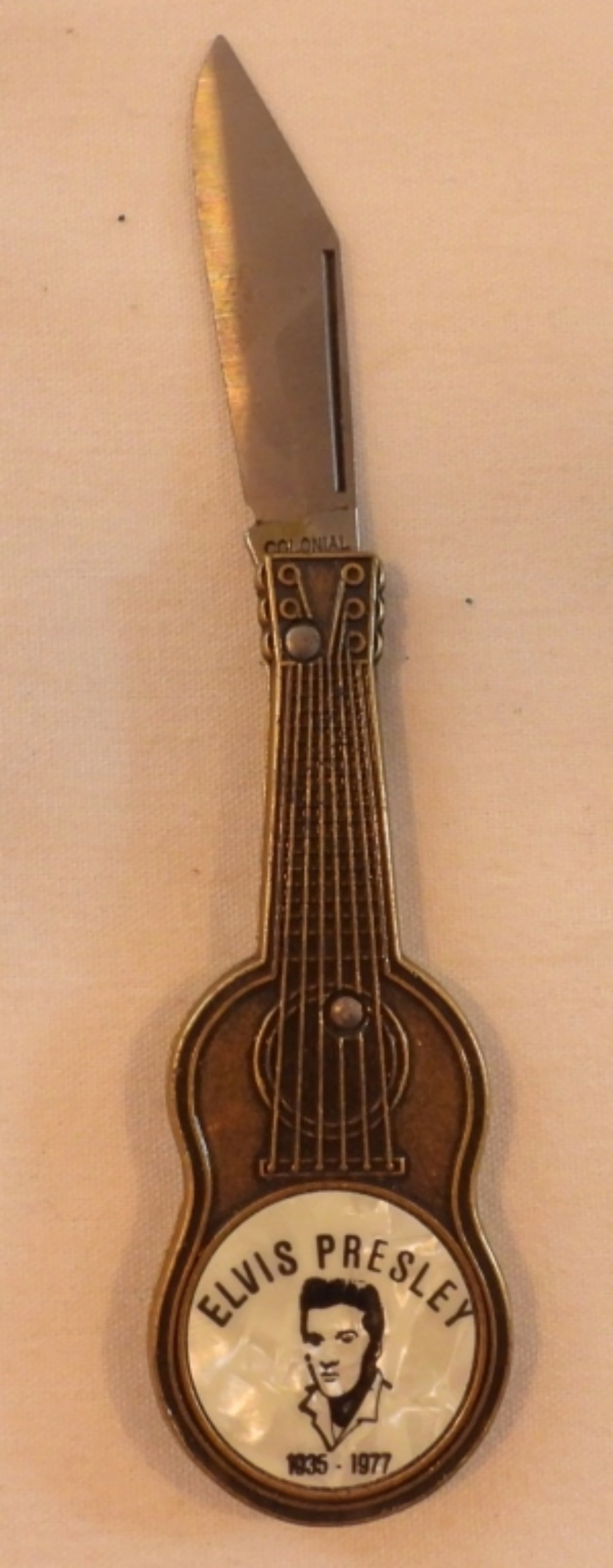 Elvis Presley Guitar Shaped Knife (1 of 2)