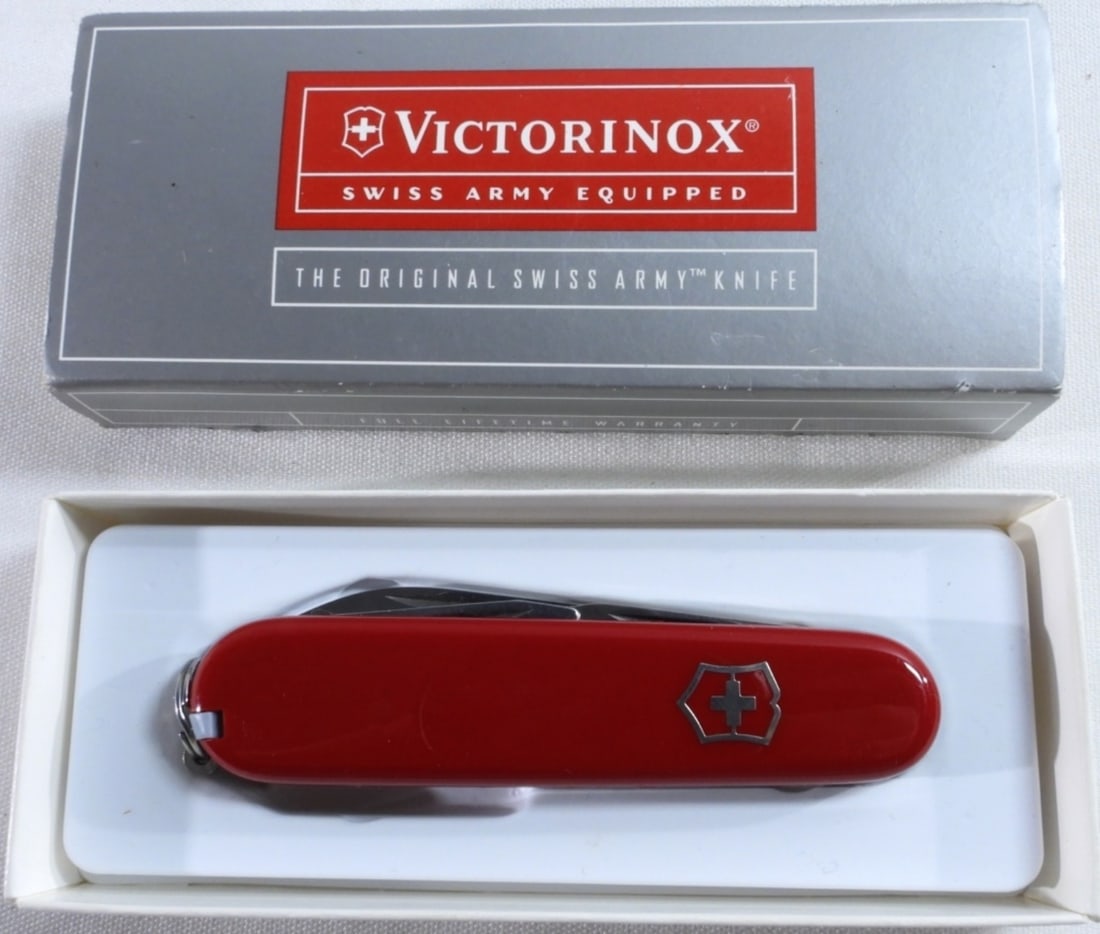 Three-Blade Swiss Army Knife (1 of 3)