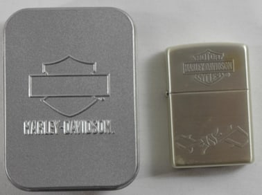 Sealed 2004 Harley Davidson Zippo
