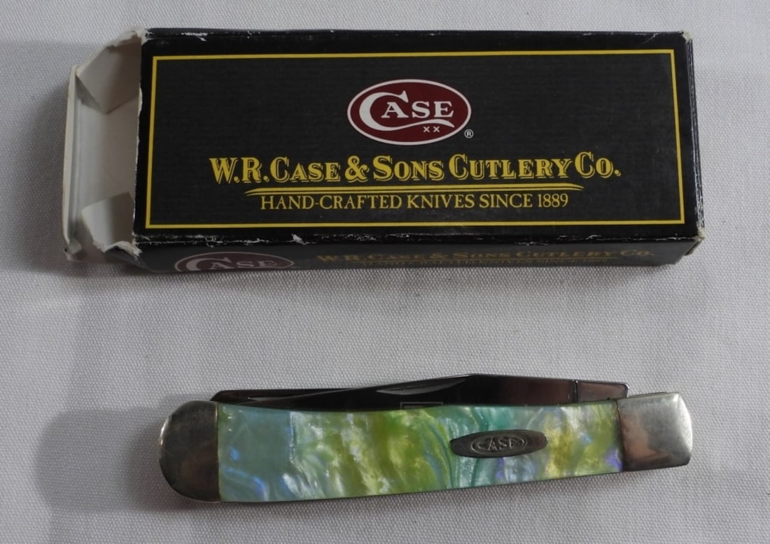 Case XX Bolster Series Trapper Pocket Knife (1 of 8)