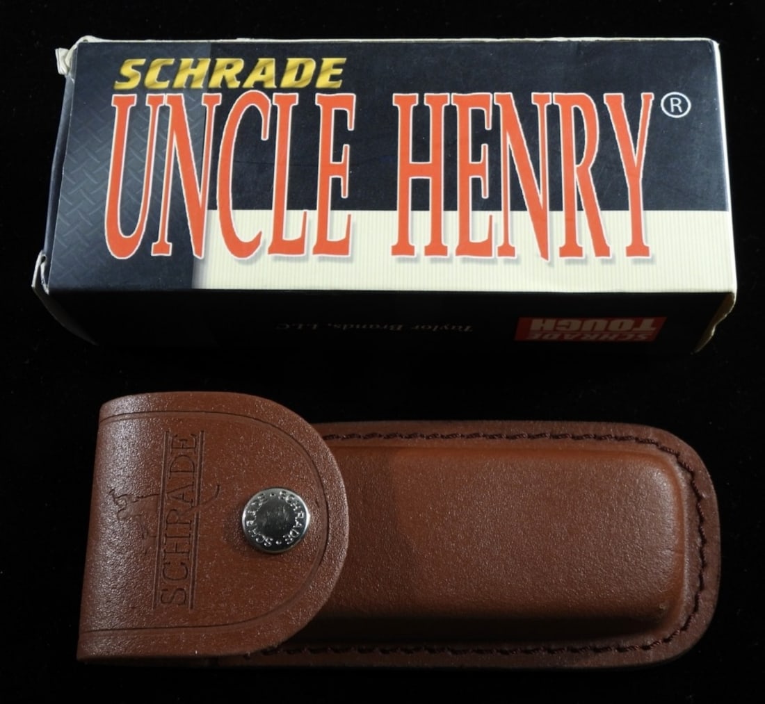 Uncle Henry Folding Lock Back Pocket Knife (1 of 6)