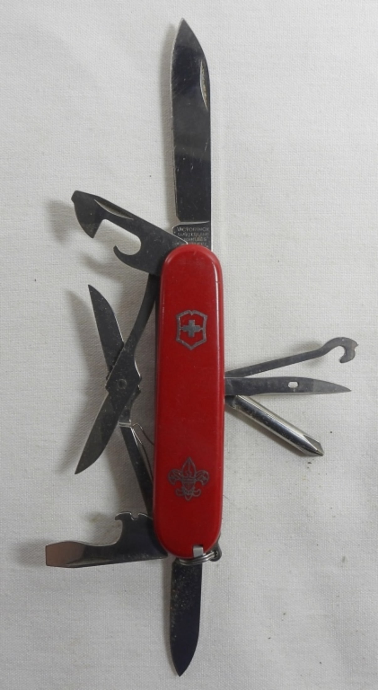 8 Tool Swiss Army Knife (1 of 2)