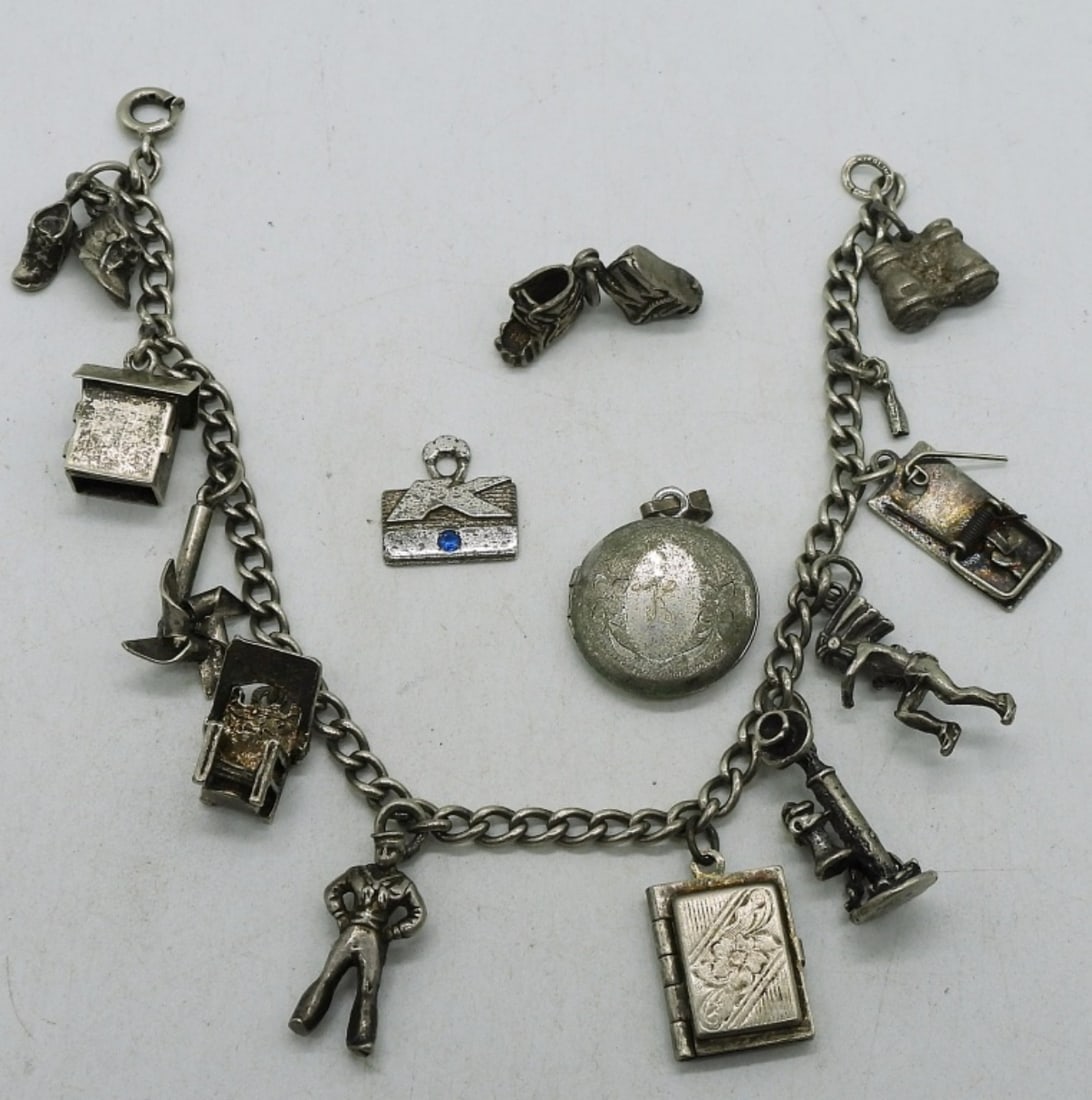 Petite Vintage Sterling Charm Bracelet (1 of 1)