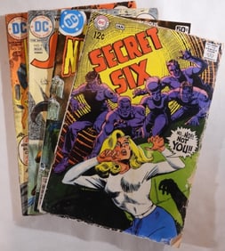 (4) DC Mixed Lot Of Comics
