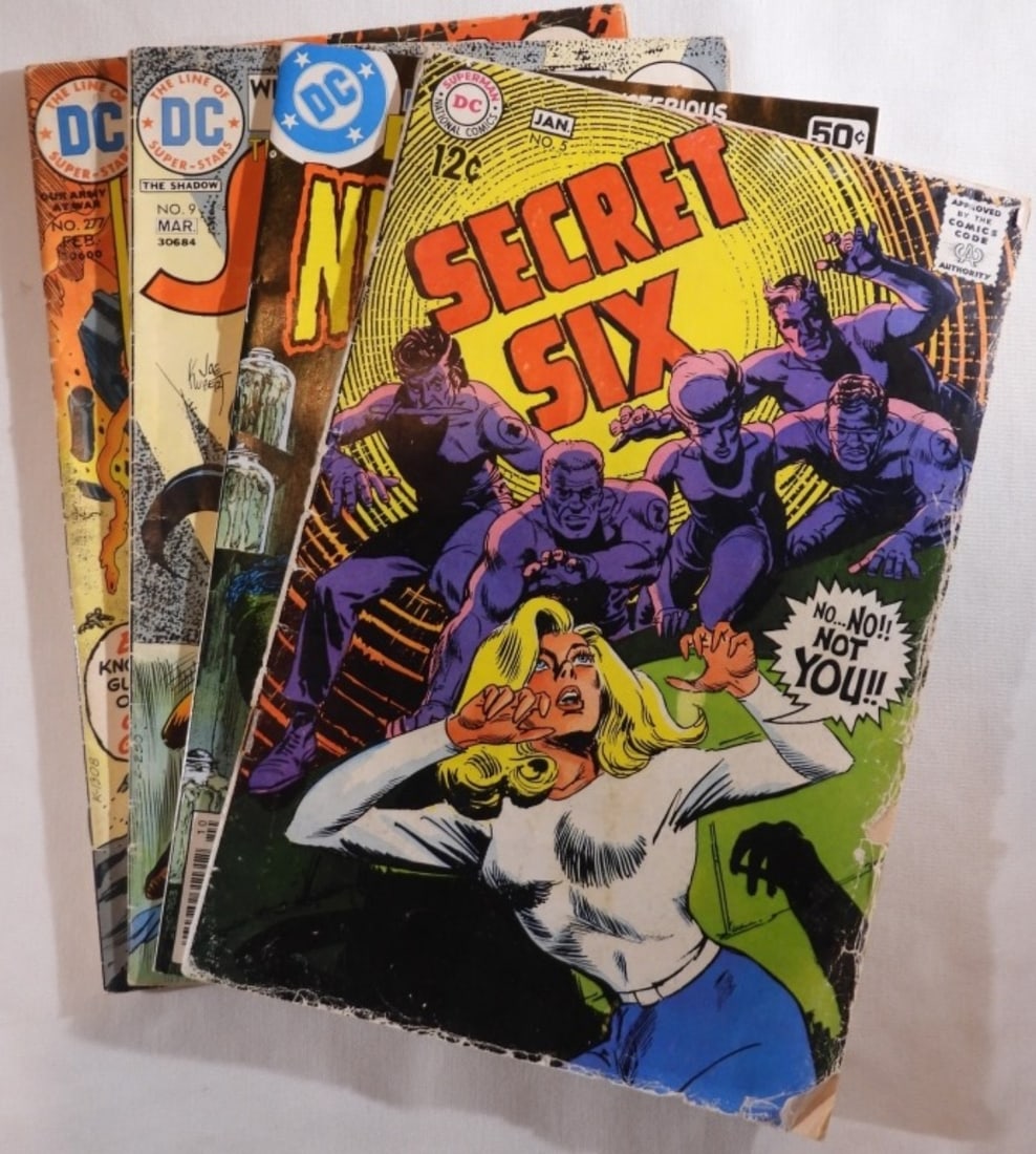 (4) DC Mixed Lot Of Comics (1 of 4)