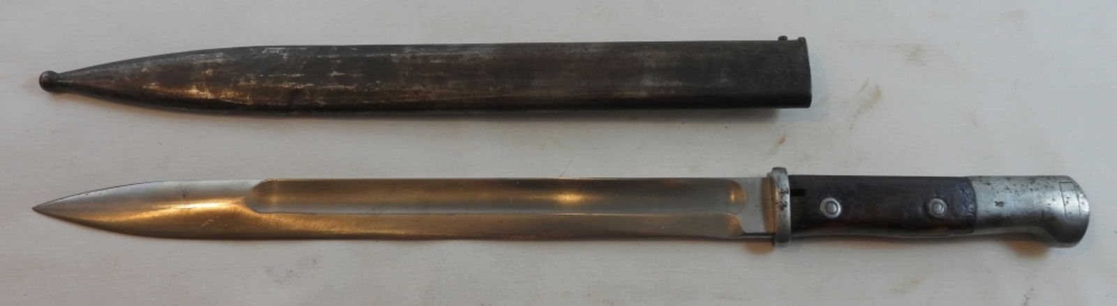 WWI German Samson Werk Bayonet: WWI German bayonet, made by Samson Werk, blade length of about 12"