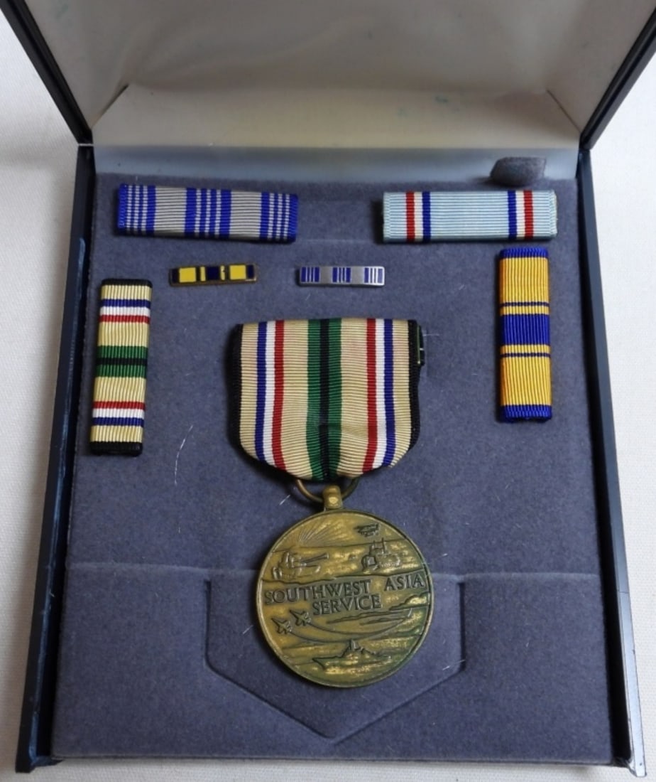 Southwest Asia Service Pin And (6) Ribbons: These items are on felt; however, the box is broken