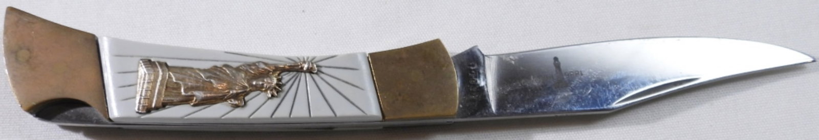 Statue Of Liberty Folding Pocket Knife: Used. 1986 Centennial. Stainless steel. Made in Japan