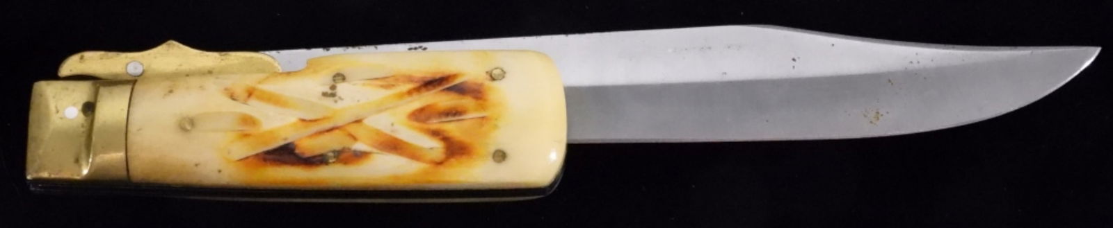 The Bone Collectors' Knife: #BC-848 Hand Made in Pakistan with a brown leather sheath