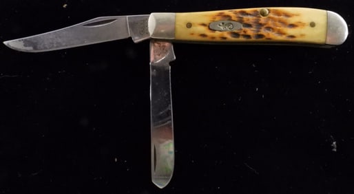 Case XX 2-Blade Trapper Pocket Knife