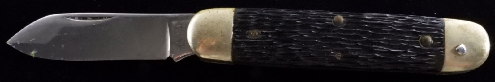 Utica Single Blade Folding Knife (1 of 3)