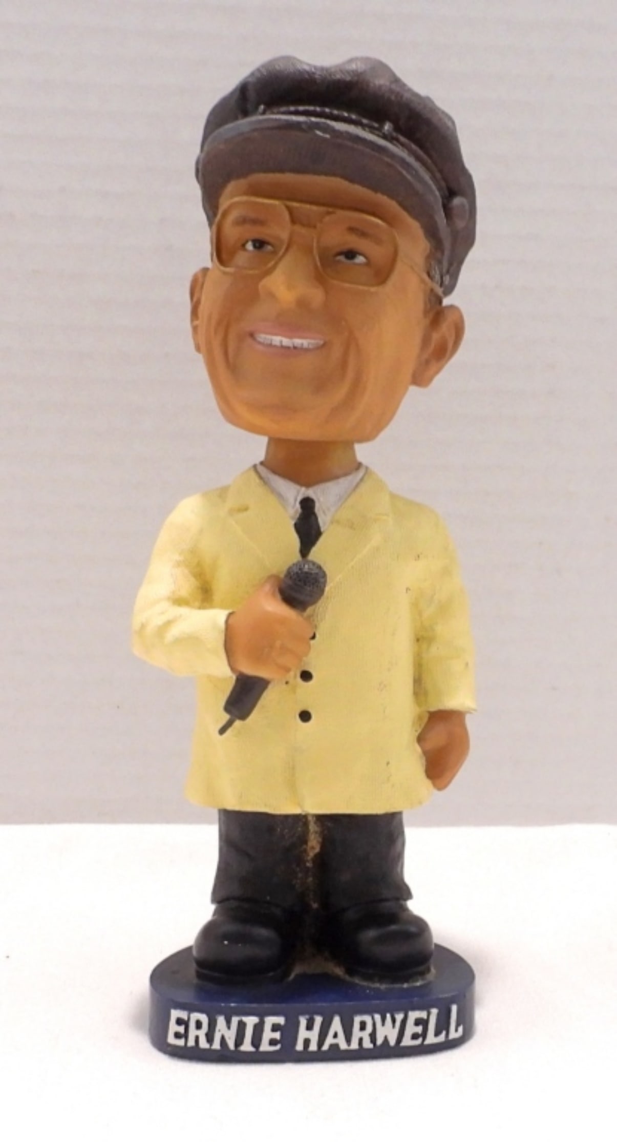 Ernie Harwell Bobble head Signed No COA: signed on the back, there is no COA, 8" tall, great shape, some marks on the hat & jacket