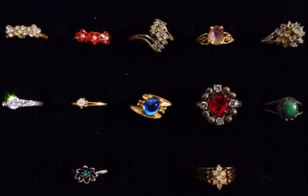 12 Assorted Rings