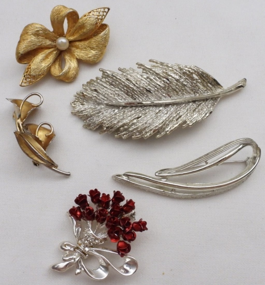 5 Beautiful Pins, Mixed Tones (1 of 1)