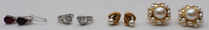 4 Pairs Of Earrings