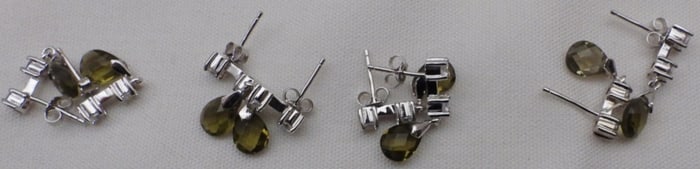 (4) Pair Of Clear Rhinestones And Light Green