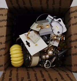 Small Flat Rate Treasure Box