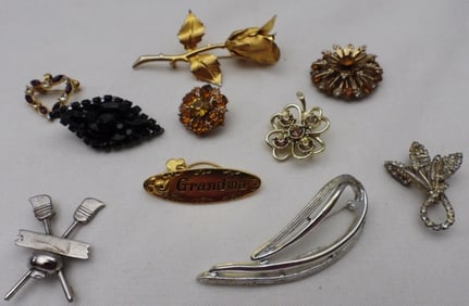 (10) Brooches