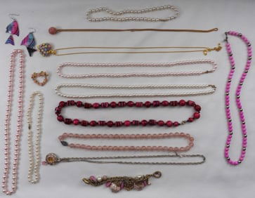Large Mixed Lot Women's Jewelry