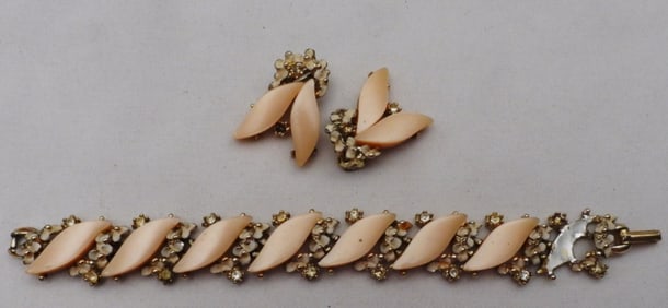 Matching Set Bracelet & Earrings