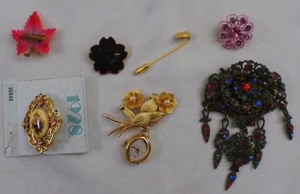 (6) Brooches And (1) Hat-Pin
