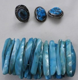 (1) Bracelet (1) Clip-On Earrings (1) Ring
