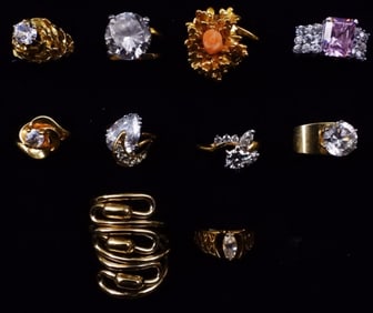 (10) Gold-Tone Rings