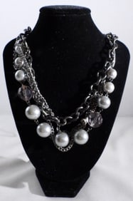 (1) Necklace