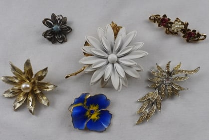 (7) Floral Brooches
