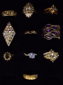 10 Gold-Tone Rings