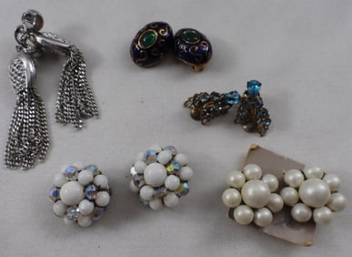 5 Pairs Of Clip-On Earrings