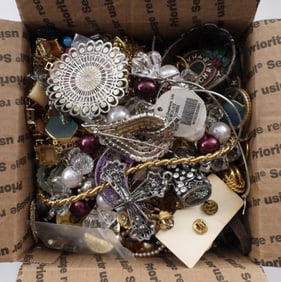 Small Flat Rate Treasure Box