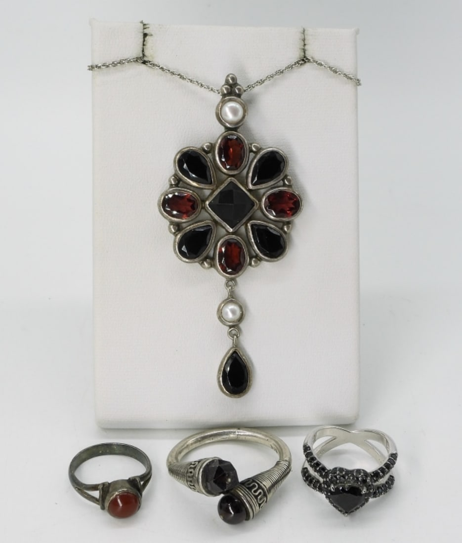 Garnet & Black Onyx 925 Rings & Necklace (1 of 1)