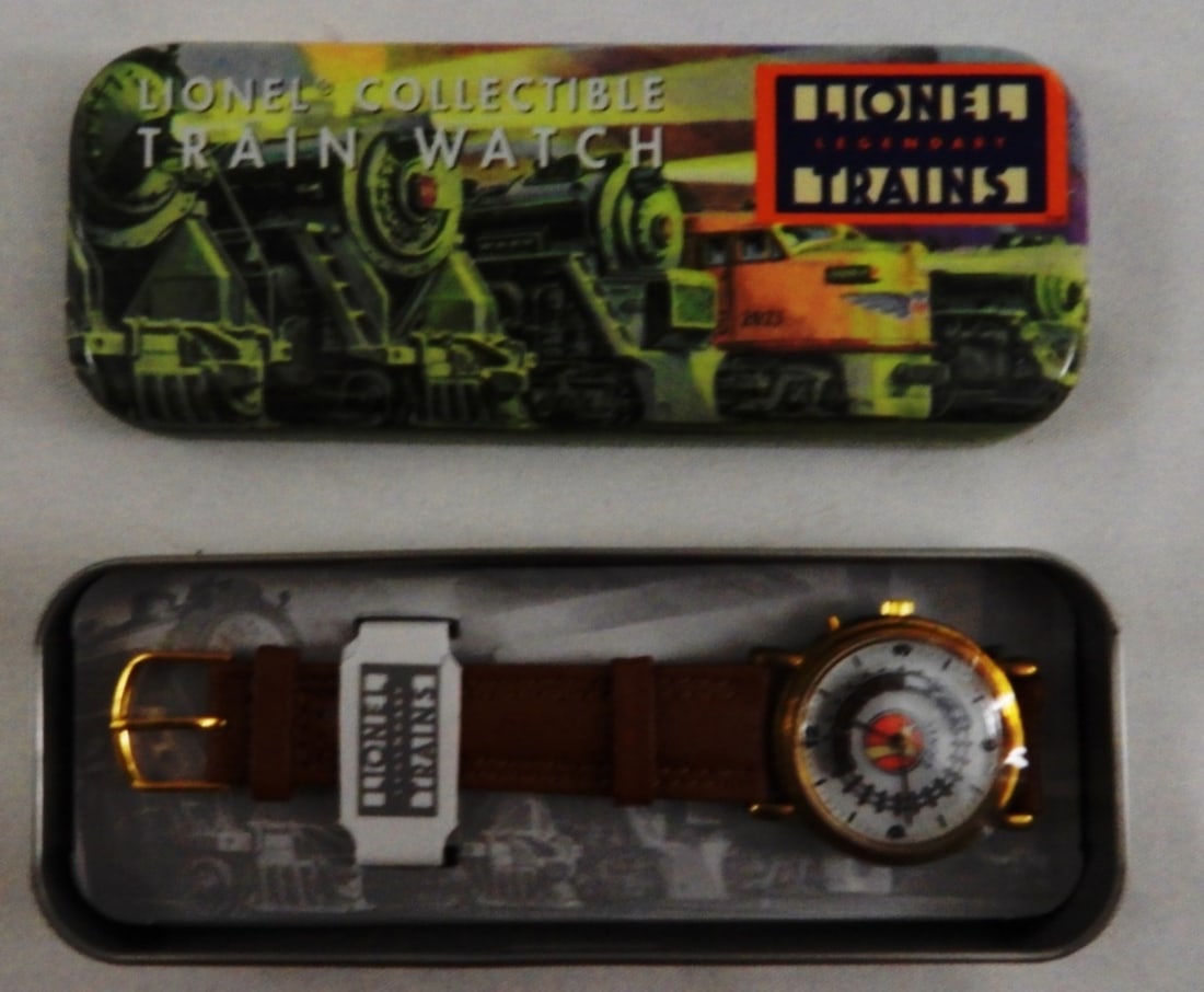 Lionel Legendary Trains Watch In Tin Case (1 of 2)