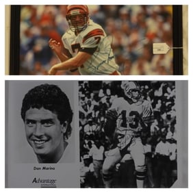 2 NFL Football Players Signed photos