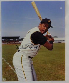 Autographed Willie Stargell 8x10