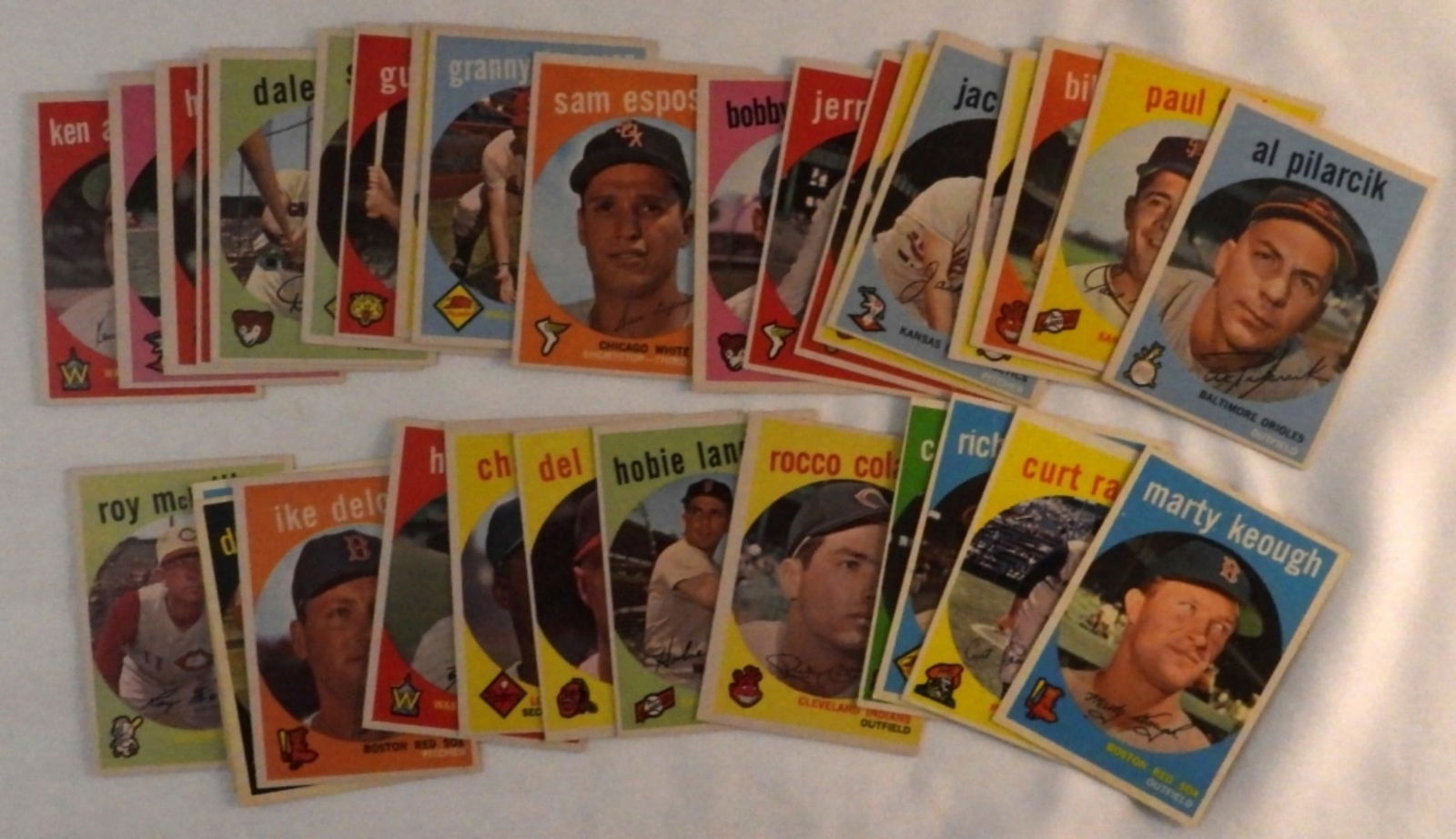 TOPPS Baseball Card Lot Of 32 (1 of 2)