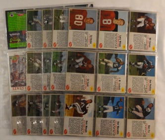 90 Assorted Football Cards
