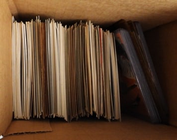 200 Mixed Box Of Baseball Cards