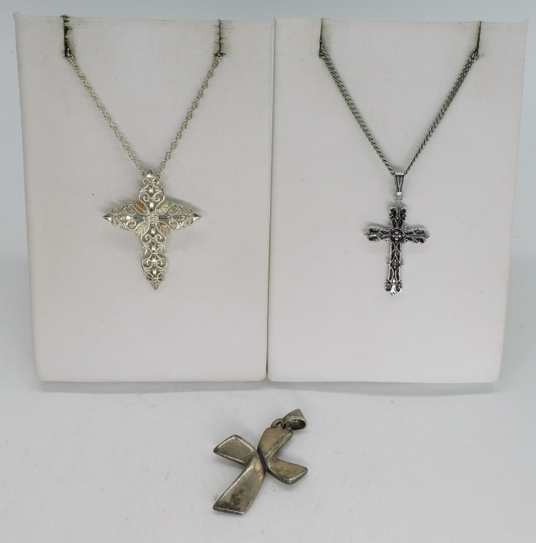 3 Sterling Cross Pendants, 2 Chains (1 of 4)