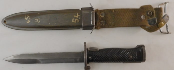U.S M5 Bayonet With M8A1 Scabbard
