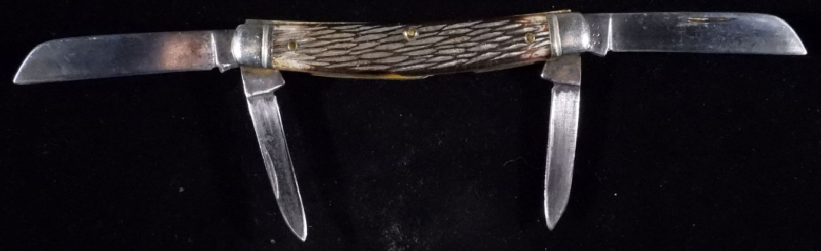 Kentucky Colonel Four-Blade Pocket Knife (1 of 4)