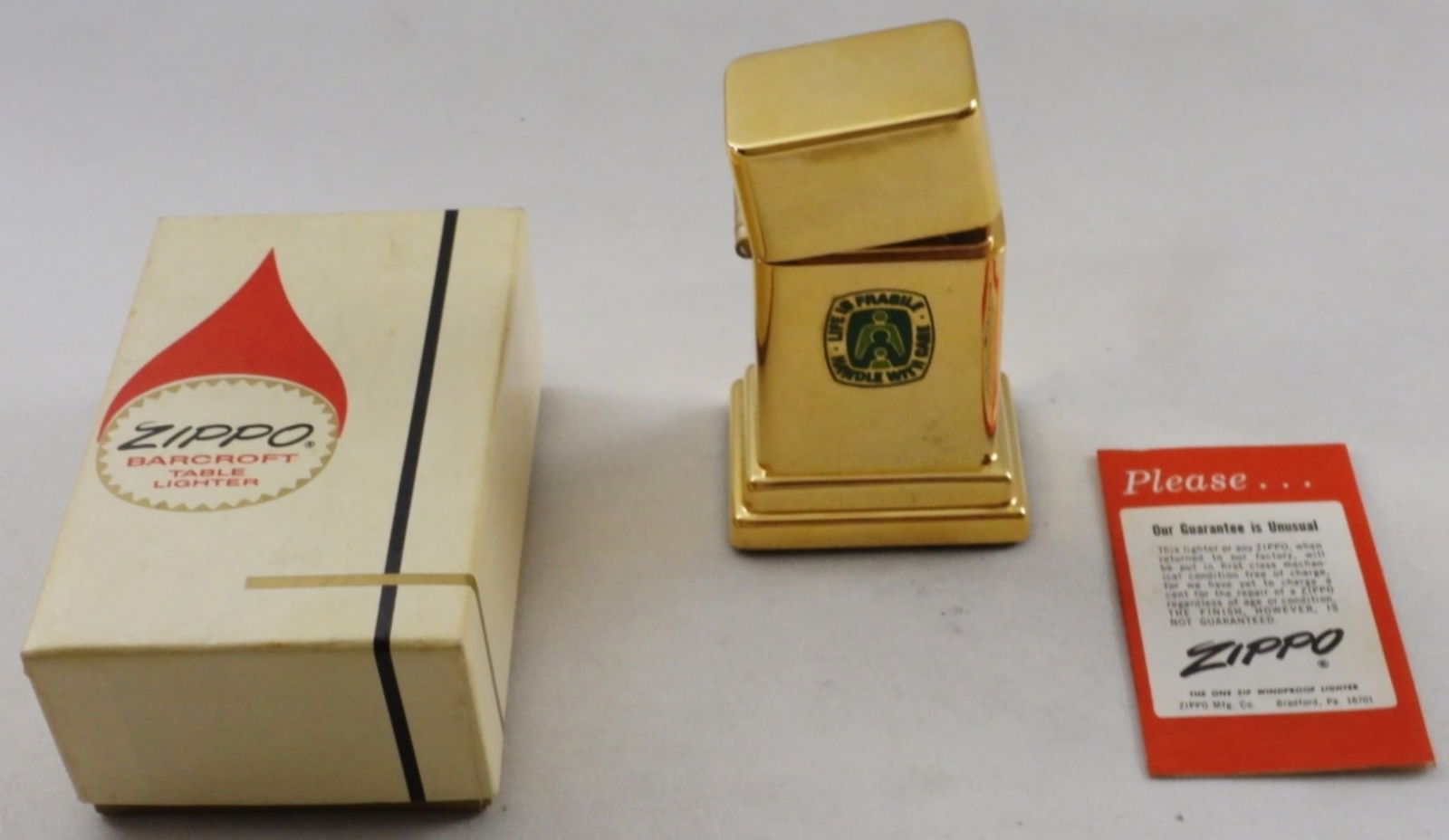 Barcroft Table Zippo Lighter Gold-Tone (1 of 4)