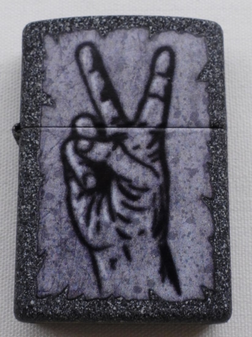 2001 Graffiti Peace Design Iron Stone Zippo Sealed (1 of 4)