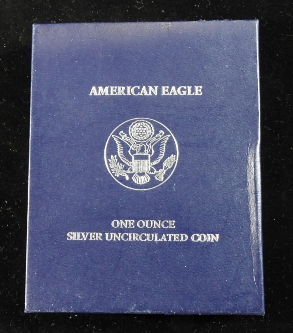 2007-W UNC American Silver Eagle (1 of 4)