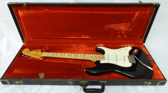 1975 Fender Stratocaster Black 3 Bolt: 5871951 est 1974 model