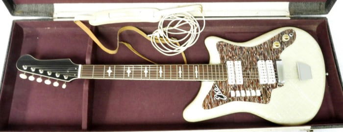 EKO Pearl White Sparkle 4 Pup (61-64) Model #500/4